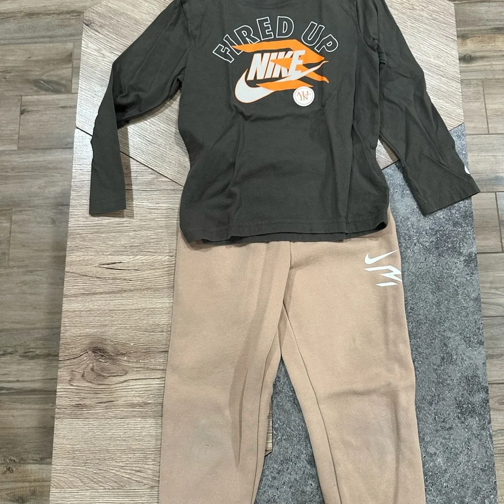 Nike Kids Beige Joggers - Picture 1 of 3